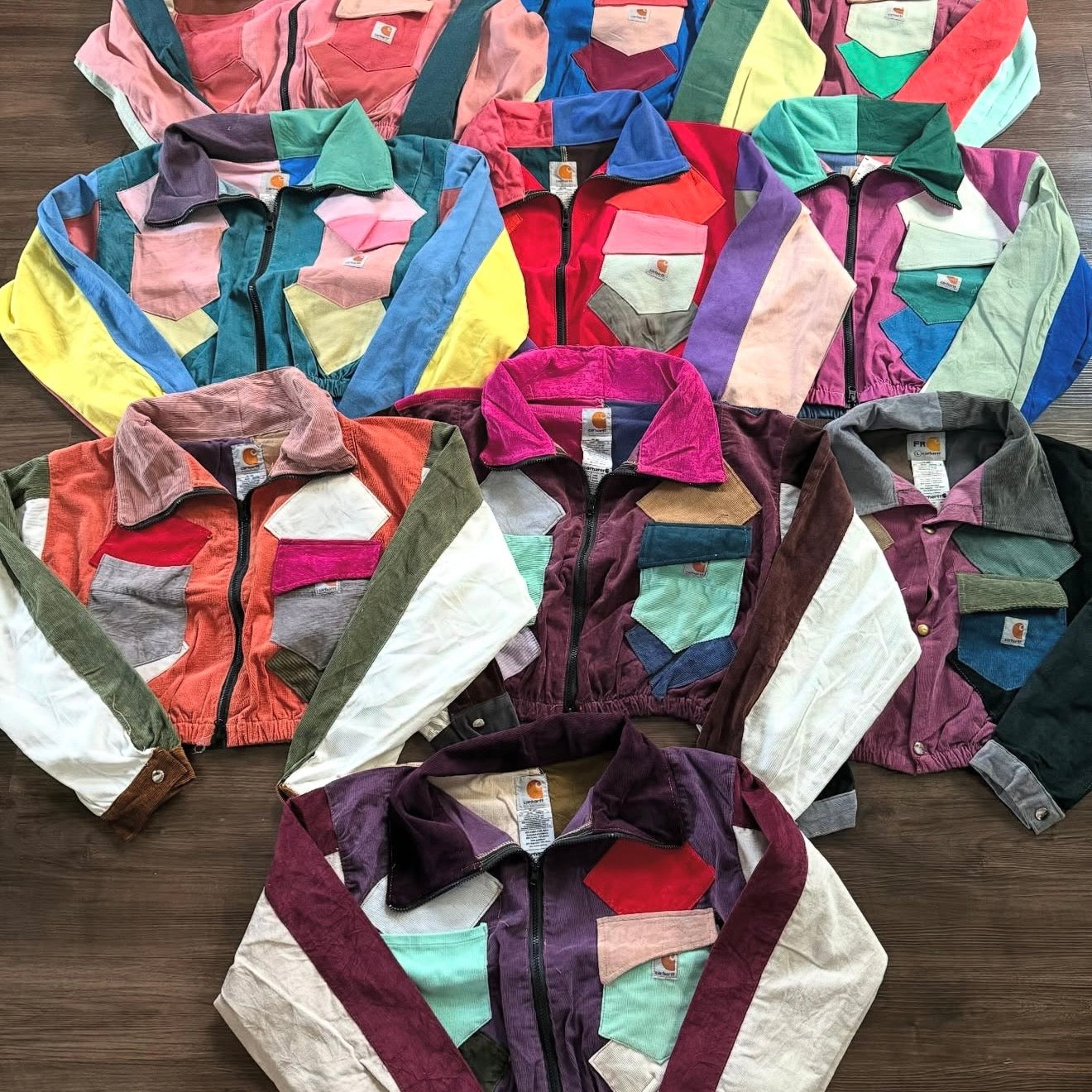 VESTE CARHARTT COLORÉ UPCYCLÉ (X20)