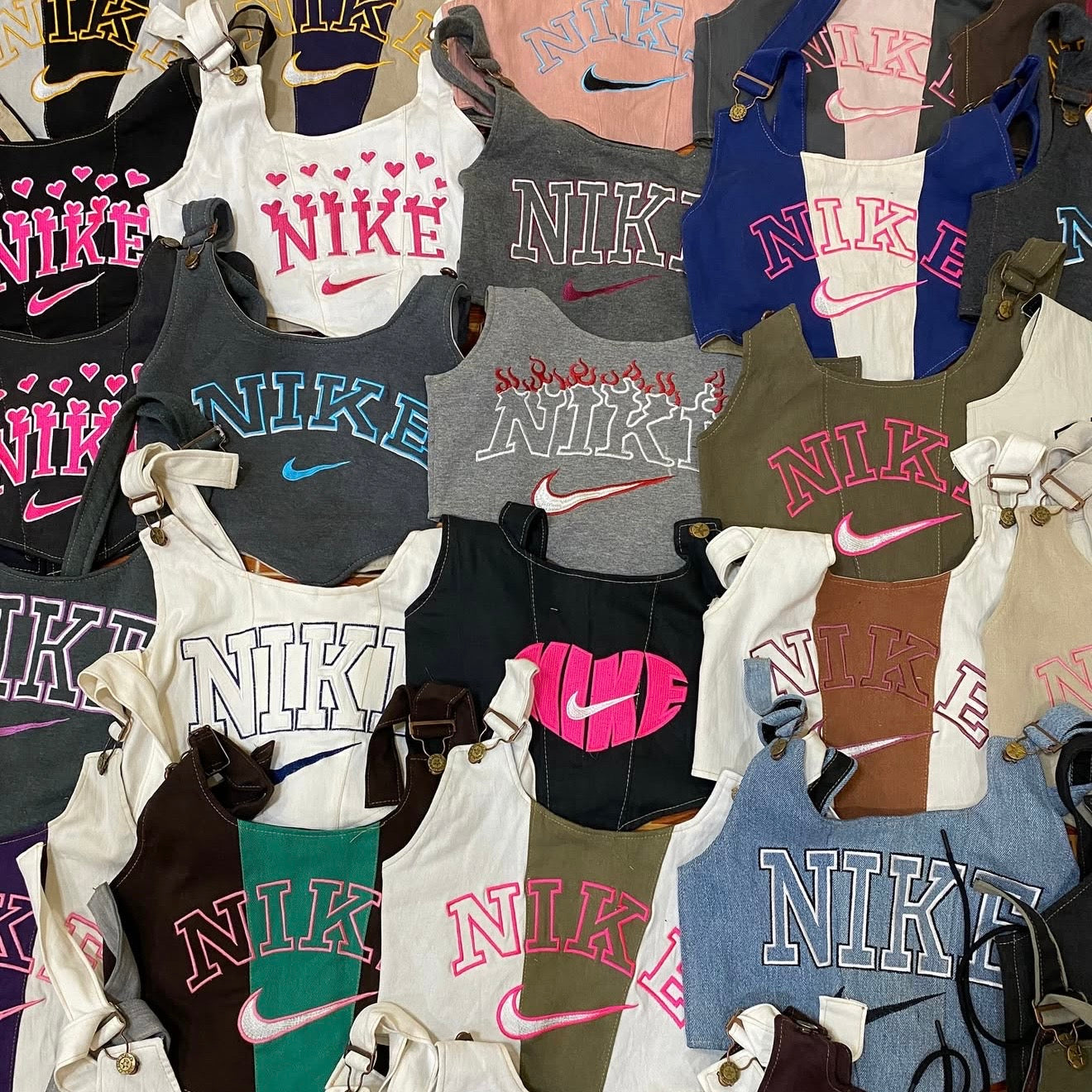 TOP NIKE FEMME PLASTRON UPCYCLÉ (X20)